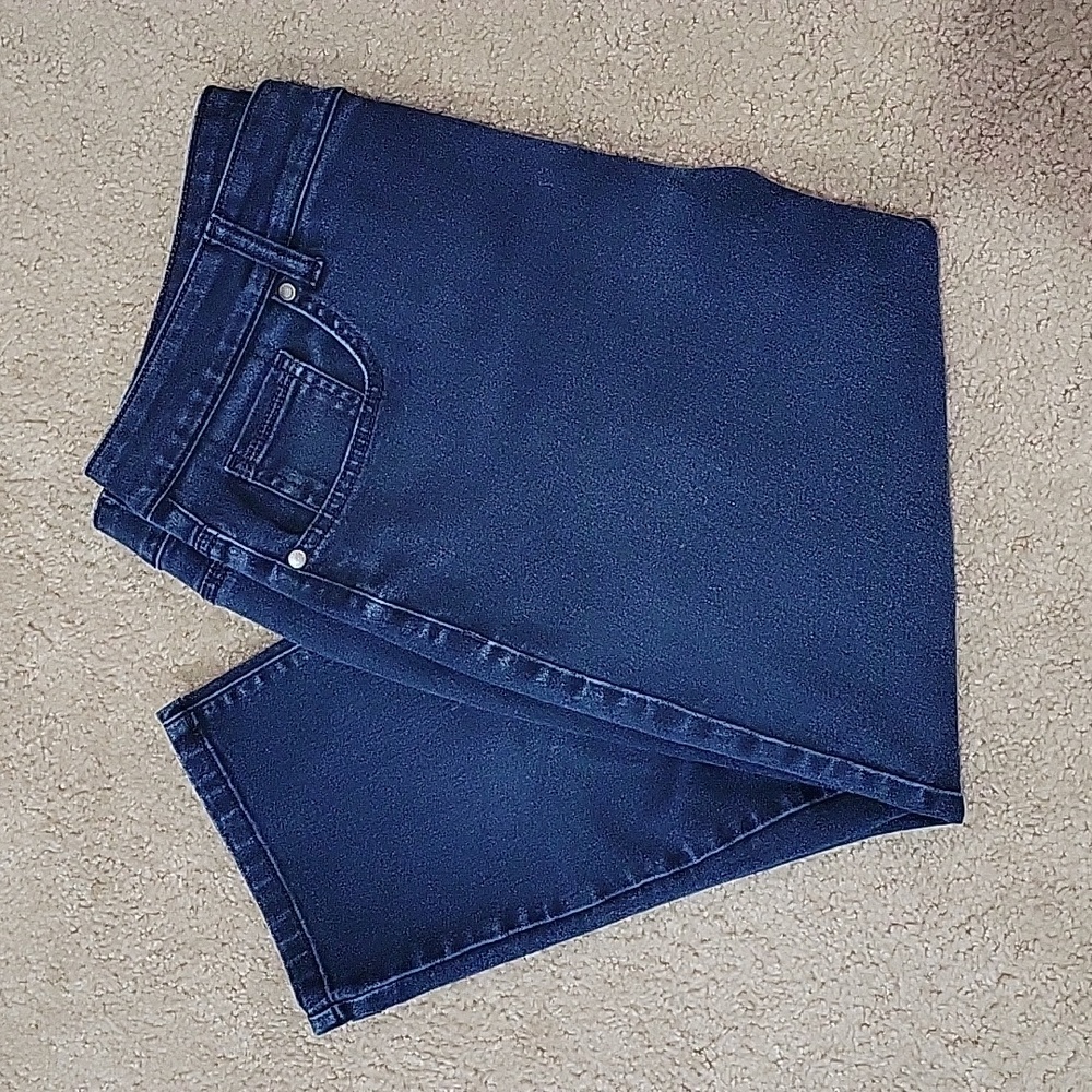 Dark Wash Denim Capris Bandolino 18